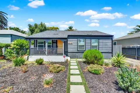 518 Empire St, Fairfield, CA 94533