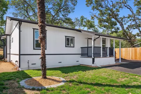 330 W Sierra Ave, Cotati, CA 94931