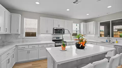 1564 Nightfall Ln, Fairfield, CA 94533 photo 9