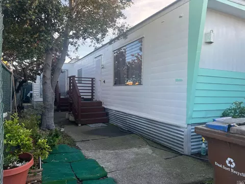 2130 Redwood Hwy #F5, Greenbrae, CA 94904