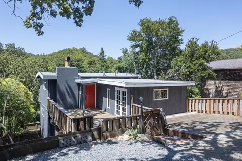 23 Hillside Dr, Fairfax, CA 94930