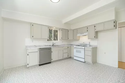 Kitchen - 23 Hillside Dr, Fairfax, CA 94930 photo 2 of 2