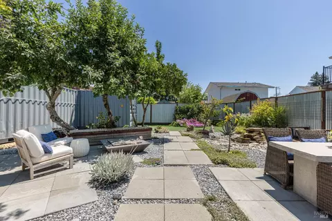 1667 H St, Napa, CA 94559 photo 4