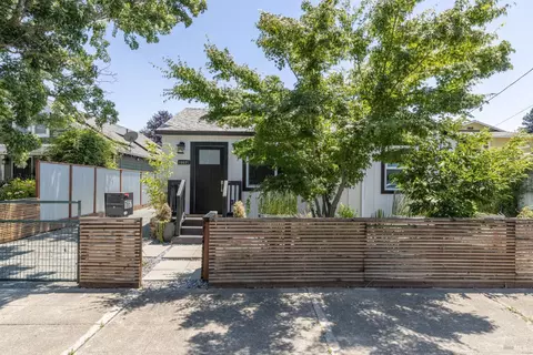 1667 H St, Napa, CA 94559