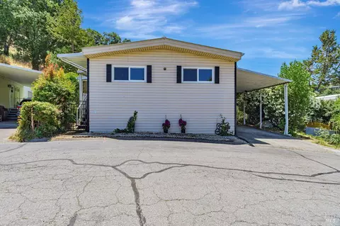 56 Club View Dr, Novato, CA 94949