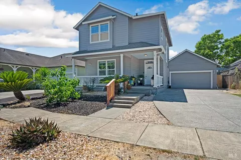 8609 Windsor Park Cir, Windsor, CA 95492