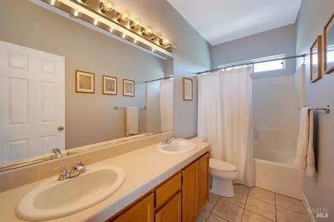8609 Windsor Park Cir, Windsor, CA 95492 photo 28