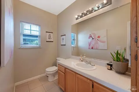 8609 Windsor Park Cir, Windsor, CA 95492 photo 16