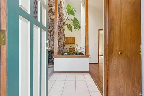 Entry Way - 120 Camden Ct, Vallejo, CA 94591 photo 1 of 1