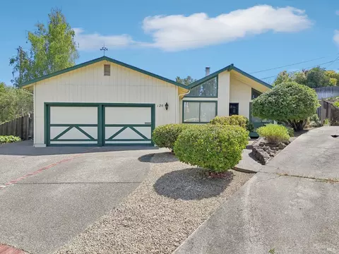 120 Camden Ct, Vallejo, CA 94591