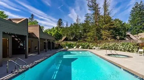 1500 Voorhees Cir, Saint Helena, CA 94574