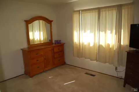 187 Fleet St, Vallejo, CA 94591 photo 9