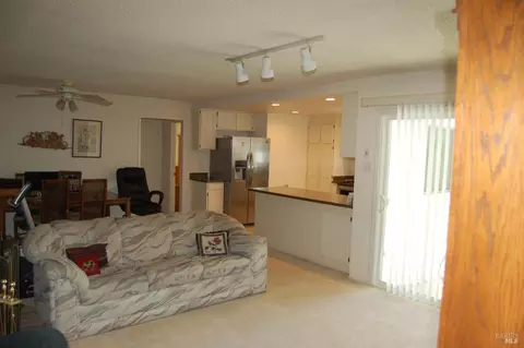 187 Fleet St, Vallejo, CA 94591 photo 3