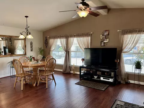 232 Daisy Dr, Napa, CA 94558 photo 8