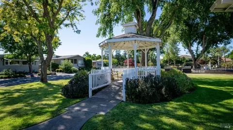 232 Daisy Dr, Napa, CA 94558 photo 42