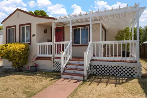 Exterior - 228 14th St, Vallejo, CA 94590 photo 2 of 9