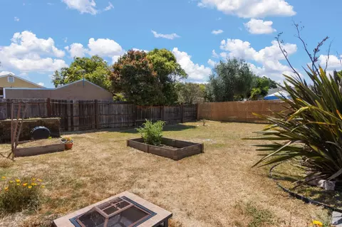 Exterior - 228 14th St, Vallejo, CA 94590 photo 6 of 9