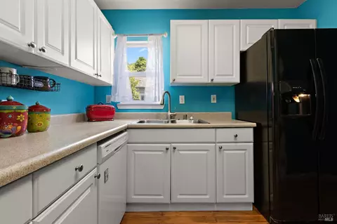Kitchen - 228 14th St, Vallejo, CA 94590 photo 4 of 4