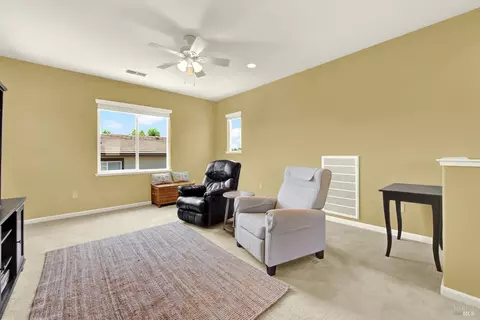 Living - 4905 Couples Cir, Fairfield, CA 94533 photo 2 of 2