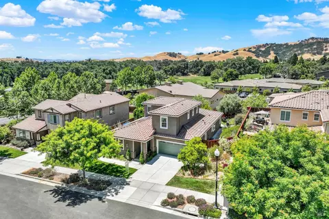 View/Area - 4905 Couples Cir, Fairfield, CA 94533 photo 1 of 13