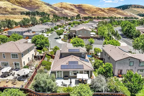 View/Area - 4905 Couples Cir, Fairfield, CA 94533 photo 5 of 13