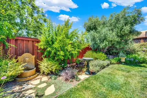 Exterior - 4905 Couples Cir, Fairfield, CA 94533 photo 19 of 28