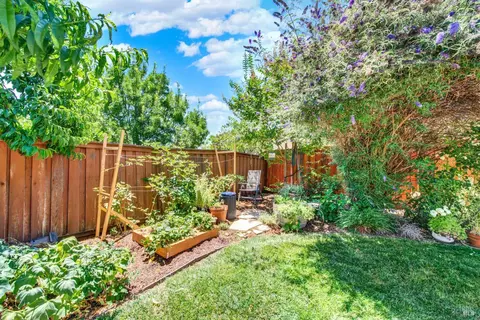 Exterior - 4905 Couples Cir, Fairfield, CA 94533 photo 21 of 28