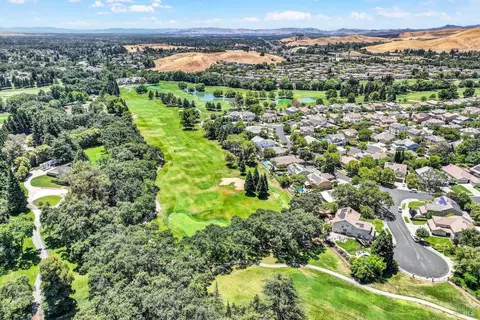 View/Area - 4905 Couples Cir, Fairfield, CA 94533 photo 12 of 13