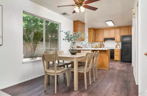 Dining - 1325 Angela Ct, Dixon, CA 95620 photo 1 of 2