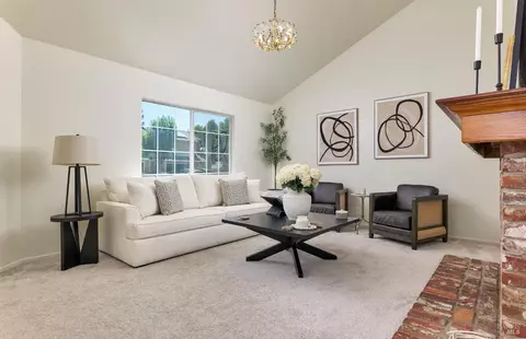 Living - 1325 Angela Ct, Dixon, CA 95620 photo 1 of 3