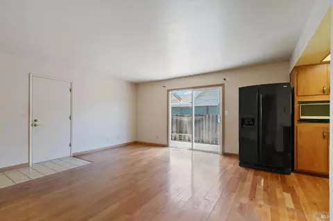 239 Begonia Blvd, Fairfield, CA 94533 photo 7