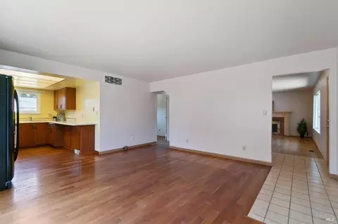 239 Begonia Blvd, Fairfield, CA 94533 photo 4