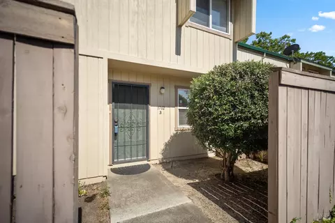 1702 Glenbrook Dr #B, Santa Rosa, CA 95401