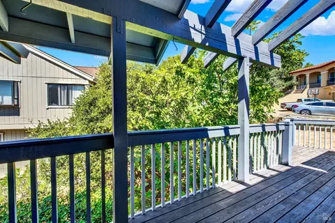 Exterior - 25 Knoll Dr, Fairfield, CA 94534 photo 8 of 21