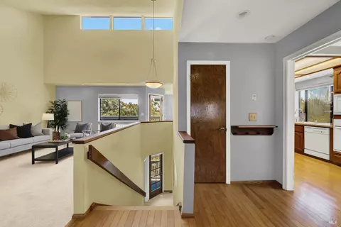 Entry Way - 25 Knoll Dr, Fairfield, CA 94534 photo 5 of 11