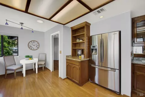 Dining - 25 Knoll Dr, Fairfield, CA 94534 photo 4 of 5
