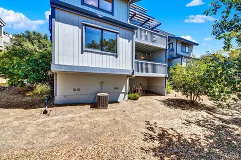 Exterior - 25 Knoll Dr, Fairfield, CA 94534 photo 19 of 21