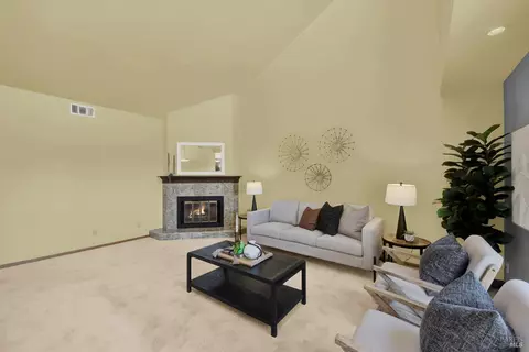 Living - 25 Knoll Dr, Fairfield, CA 94534 photo 4 of 4