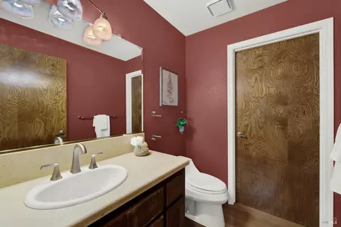 Bath - 25 Knoll Dr, Fairfield, CA 94534 photo 1 of 7