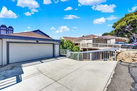 Exterior - 25 Knoll Dr, Fairfield, CA 94534 photo 5 of 21
