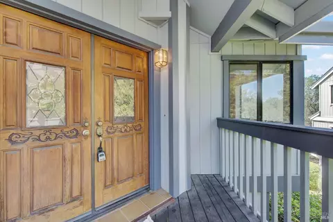Entry Way - 25 Knoll Dr, Fairfield, CA 94534 photo 2 of 11