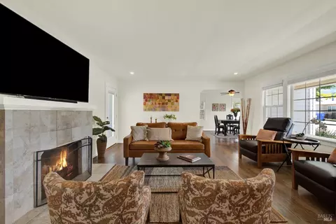 206 E Spring St, Napa, CA 94559 photo 12