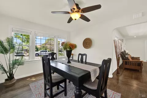 206 E Spring St, Napa, CA 94559 photo 15