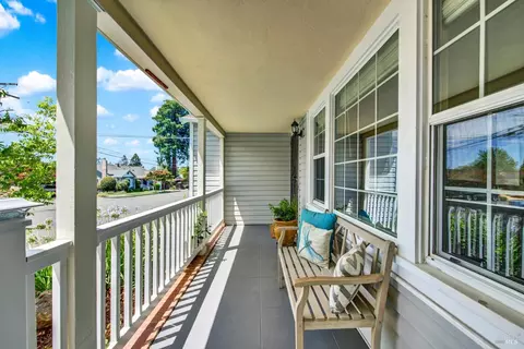 206 E Spring St, Napa, CA 94559 photo 8