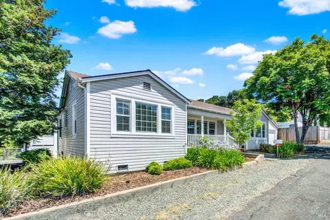 206 E Spring St, Napa, CA 94559 photo 3
