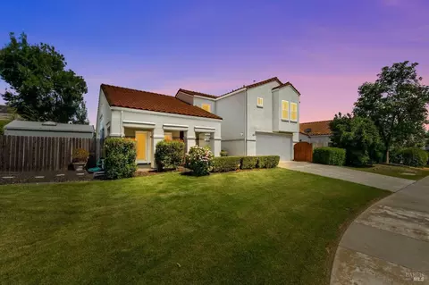 631 Whisperglen Ct, Vacaville, CA 95687
