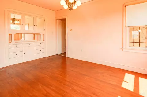 Living - 228 Carter St, Vallejo, CA 94590 photo 5 of 5