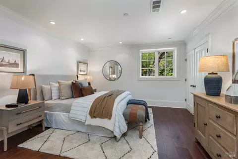 Bedroom - 7 Turnagain Rd, Kentfield, CA 94904 photo 7 of 10