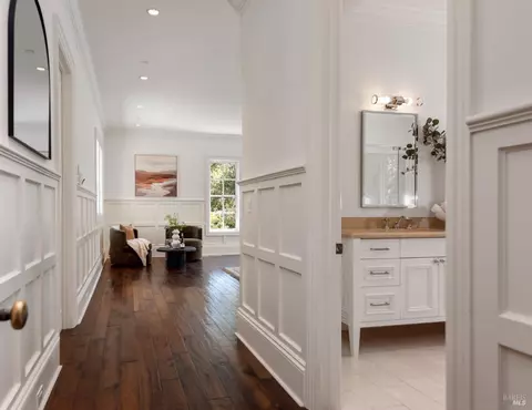 Entry Way - 7 Turnagain Rd, Kentfield, CA 94904 photo 9 of 16