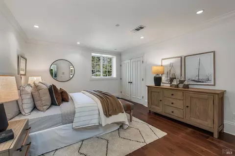 Bedroom - 7 Turnagain Rd, Kentfield, CA 94904 photo 6 of 10